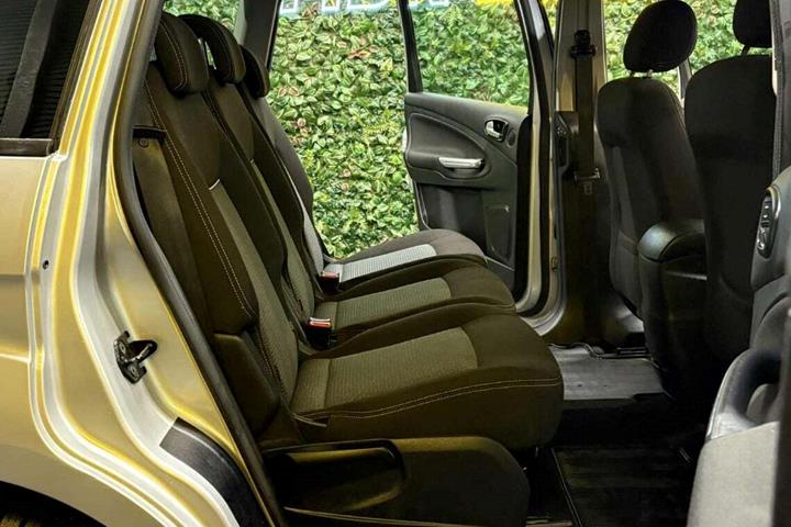 undefined Ford S-MAX fra 2010