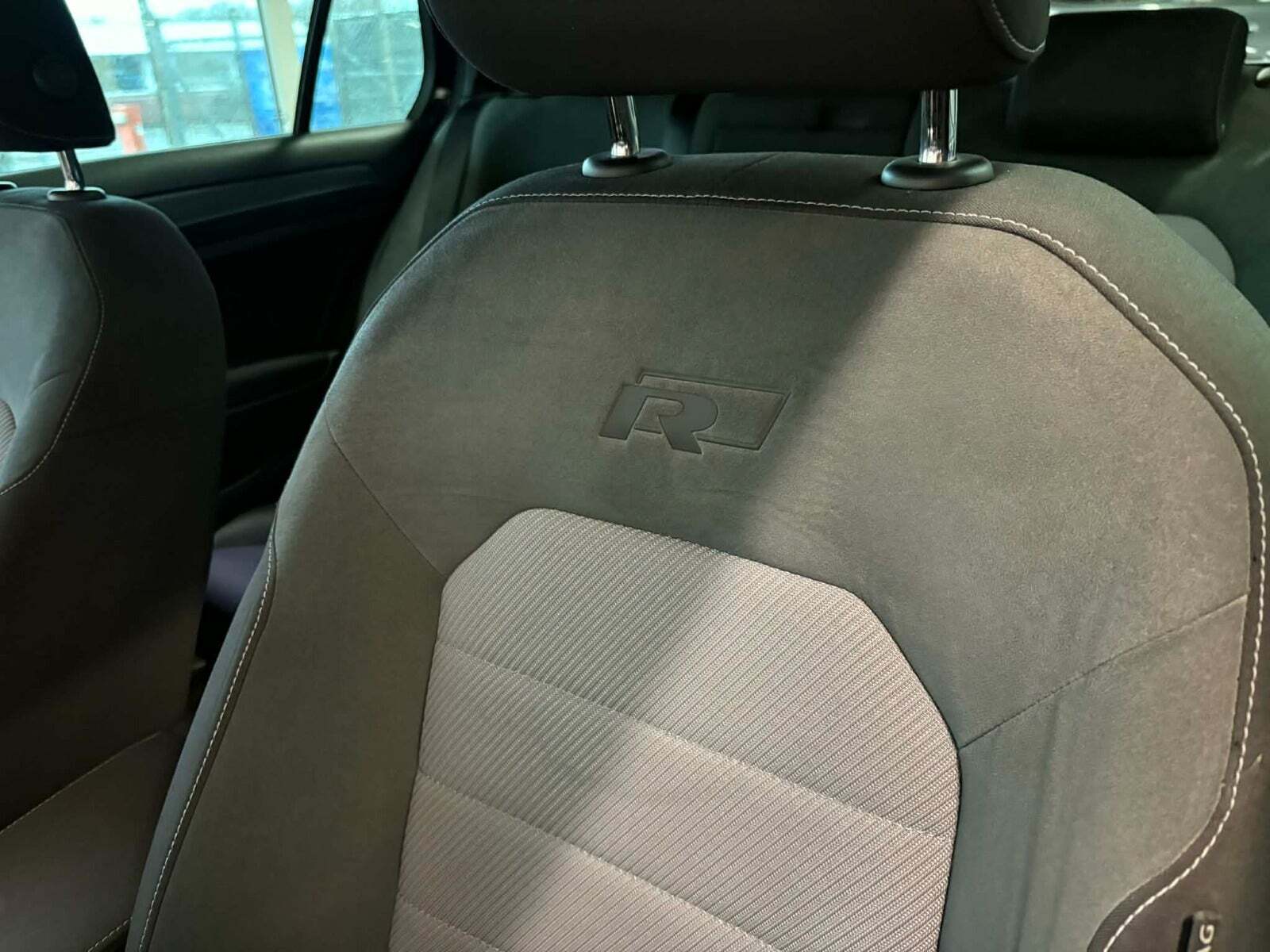 VW Golf VII 1,4 TSi 140 R-line DSG BMT