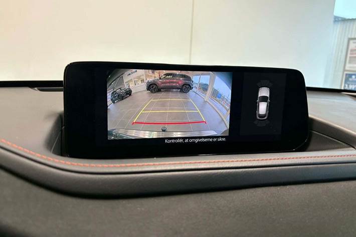 Brun Mazda CX-30 fra 2024