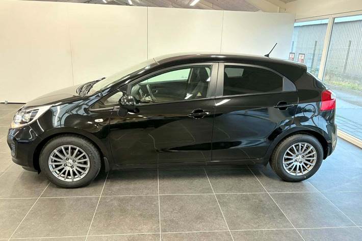 Sort Kia Rio fra 2014