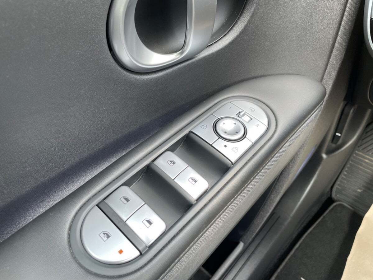 Grå Hyundai Ioniq 5 fra 2023