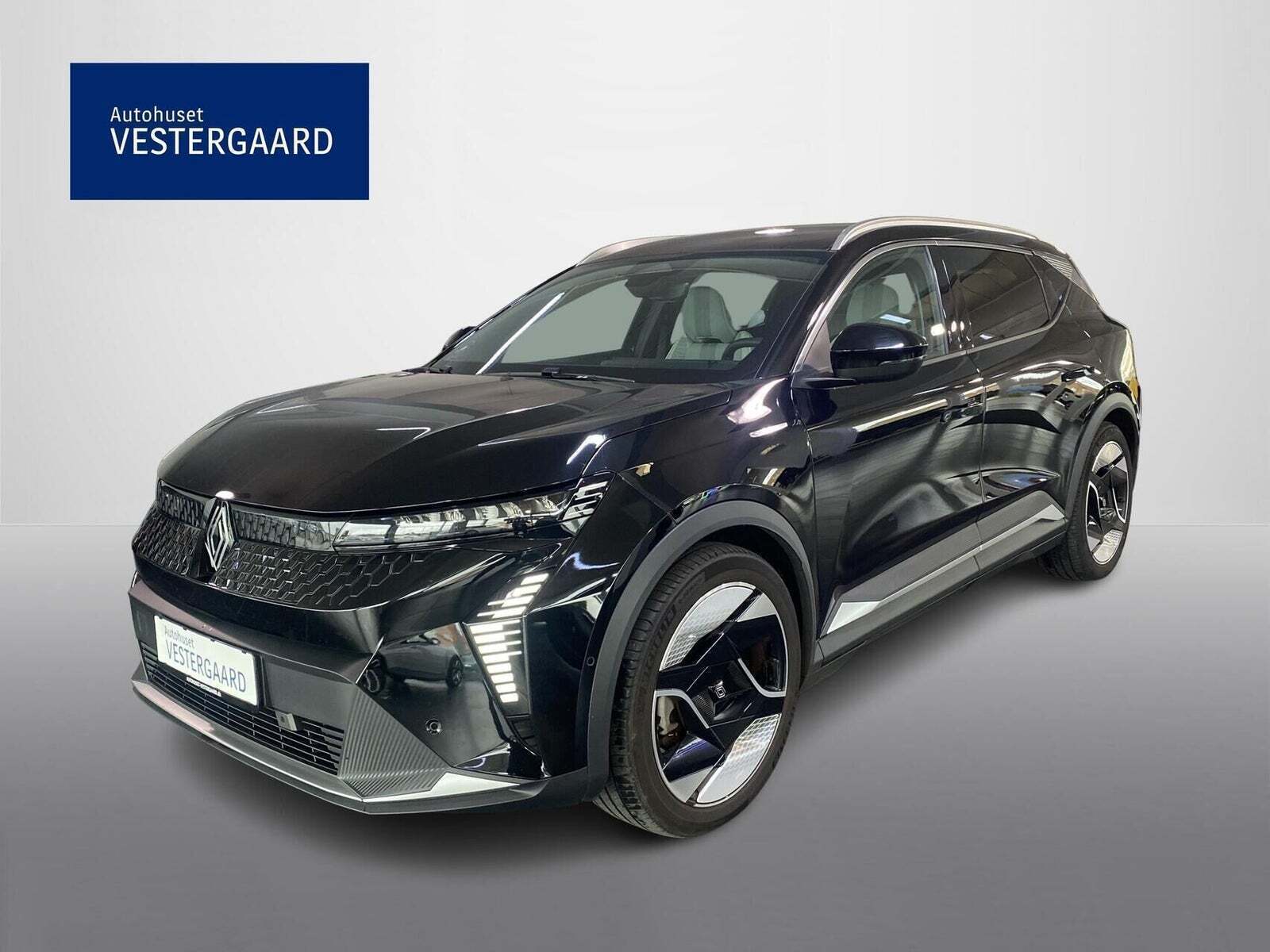 Sort Renault Scenic E-Tech fra 2025