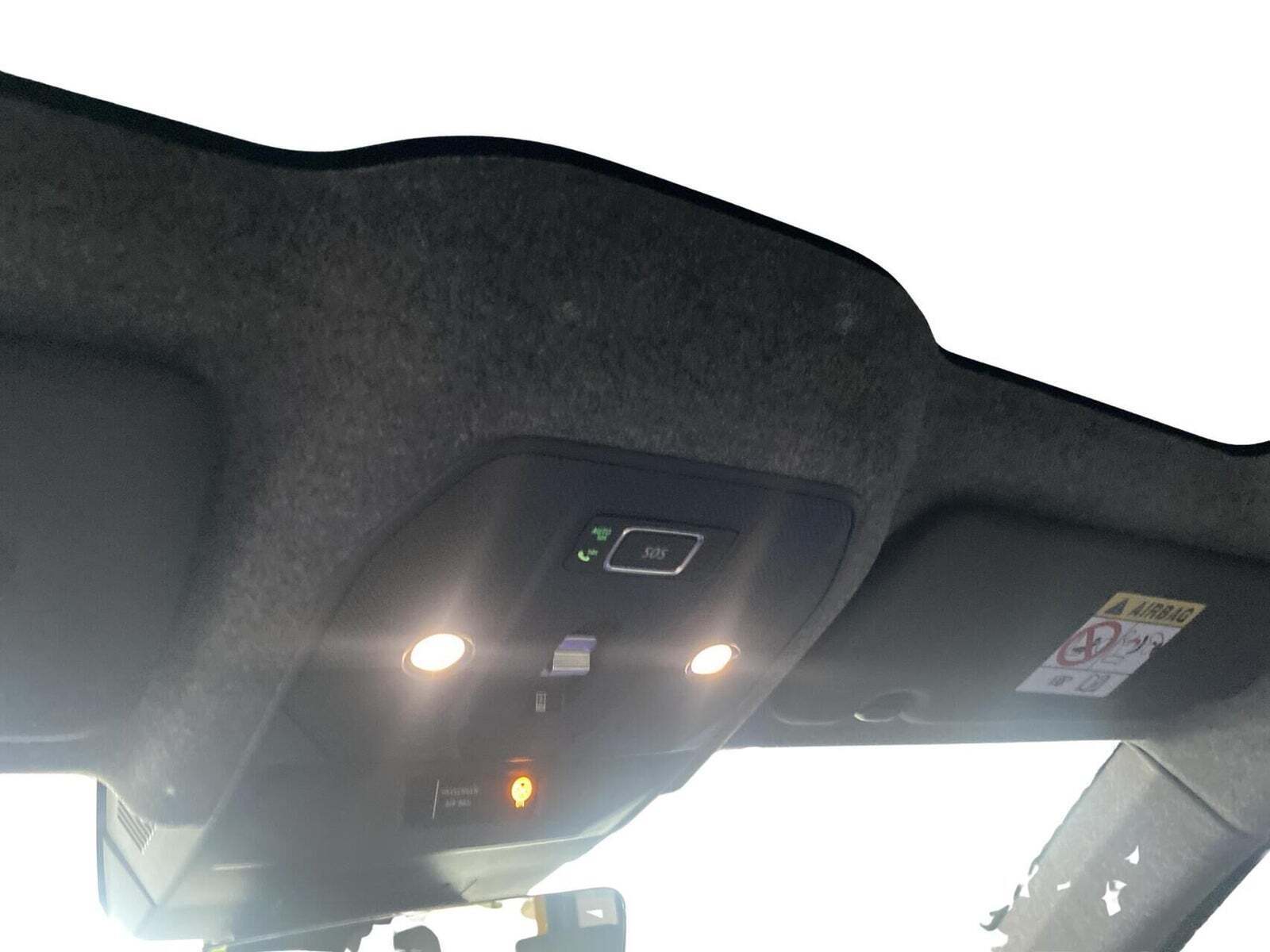 Sort Renault Scenic E-Tech fra 2025