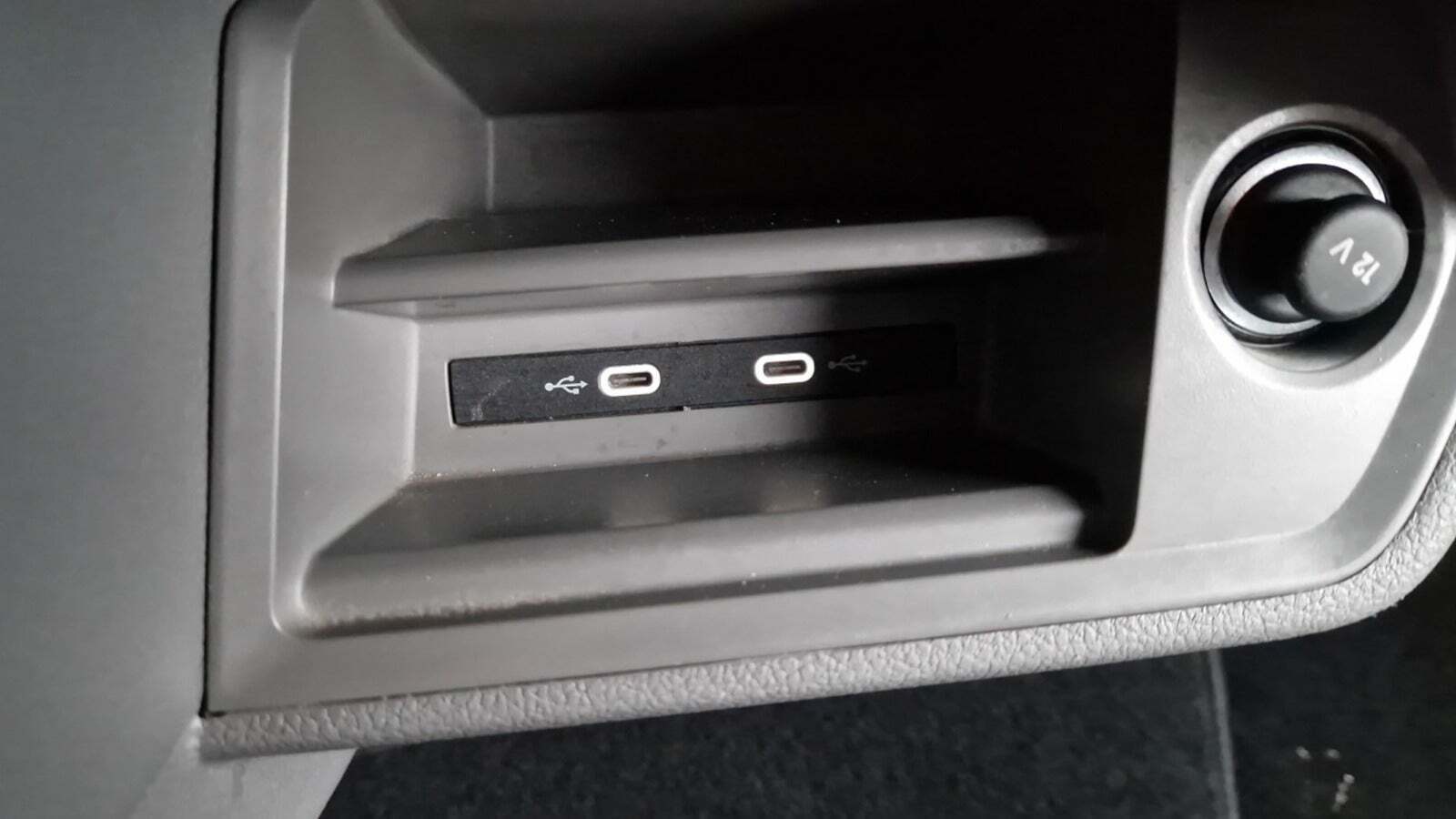 Hvid VW Crafter 35 fra 2023