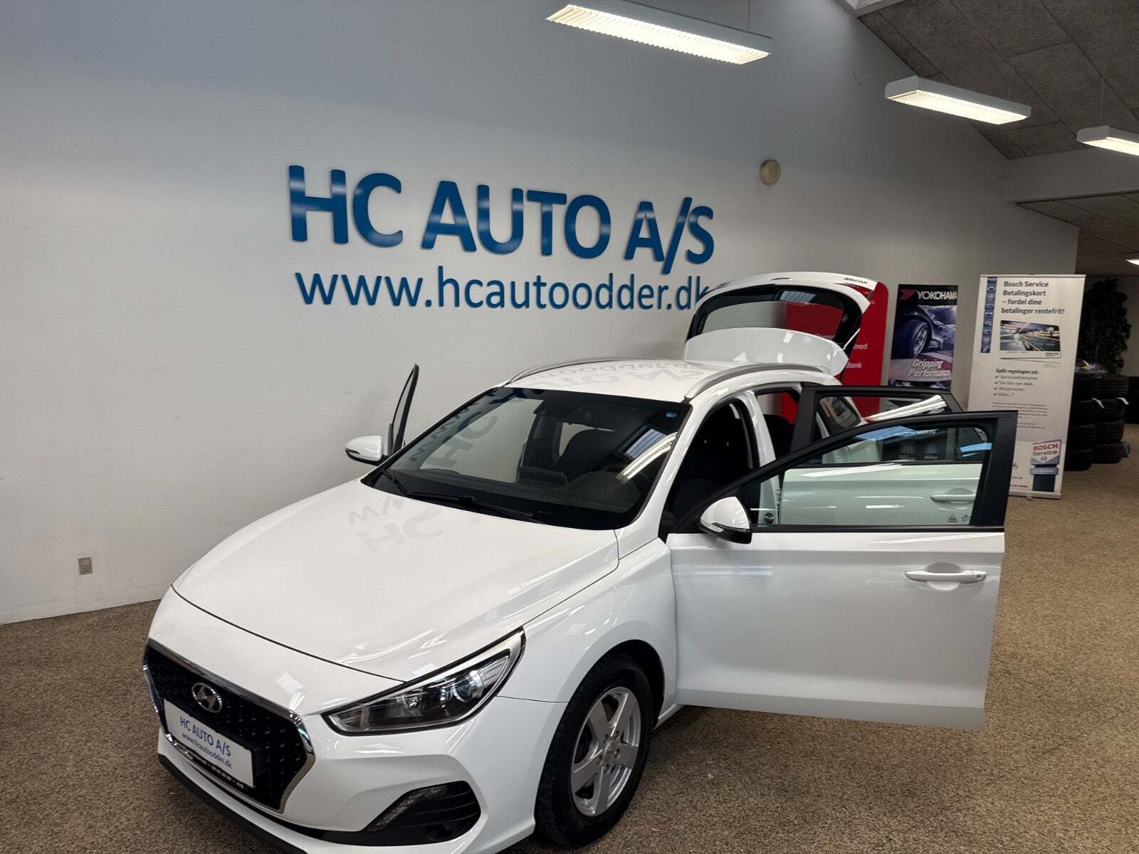 Hvid Hyundai i30 fra 2020