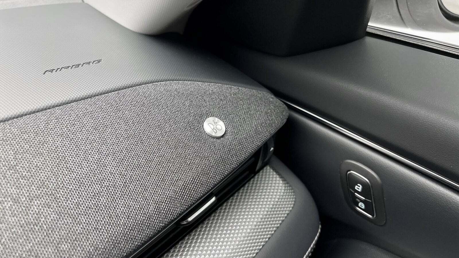 Hvid Ford Mustang Mach-E fra 2024