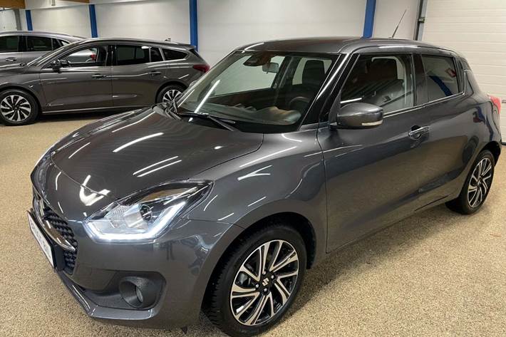 Grå Suzuki Swift fra 2020 set udefra