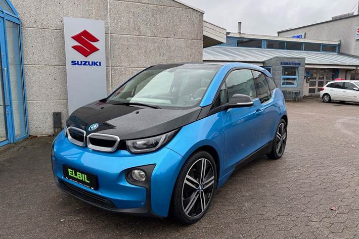 Blå BMW i3 fra 2016 set udefra
