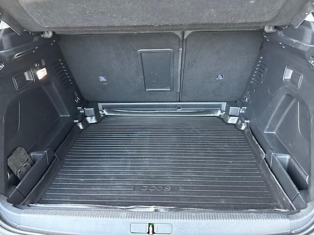 Peugeot 3008 1,6 BlueHDi Allure EAT6 120HK 5d 6g Aut.