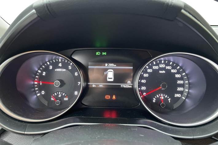 Blå Kia Ceed fra 2022