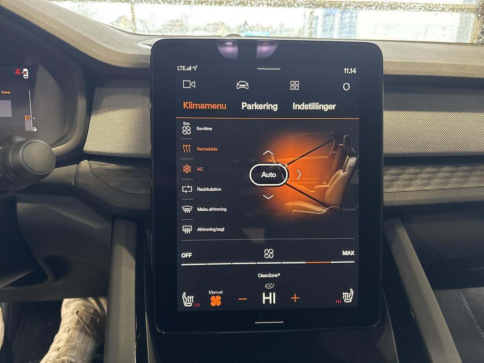 Blå Polestar 2 fra 2025