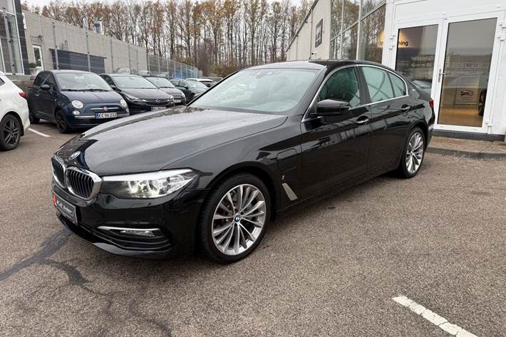 Sort BMW 530e fra 2018