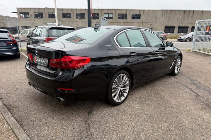 Sort BMW 530e fra 2018