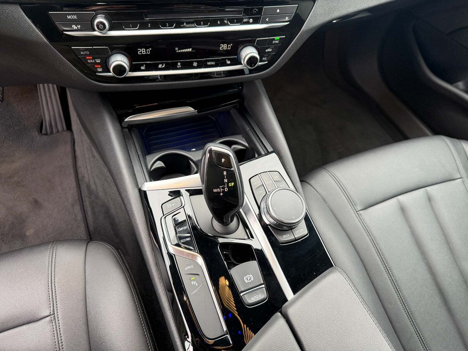 Sort BMW 530e fra 2018