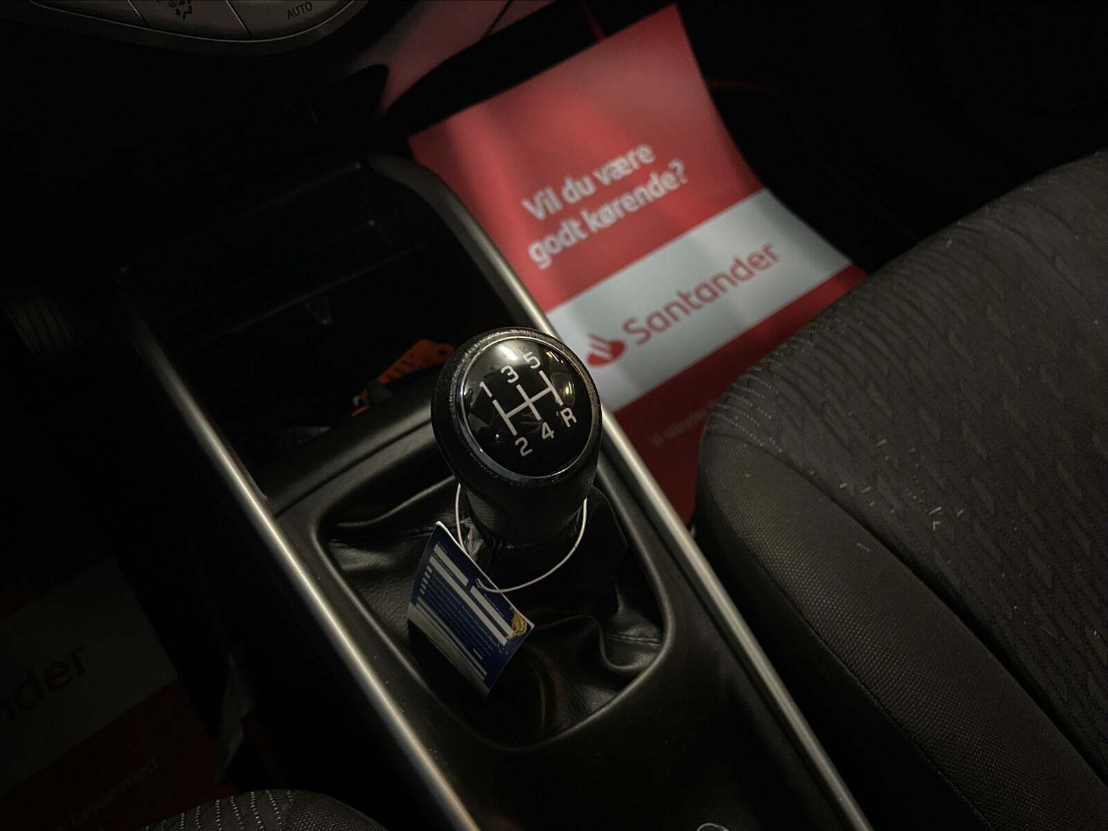 Grå Suzuki Baleno fra 2016