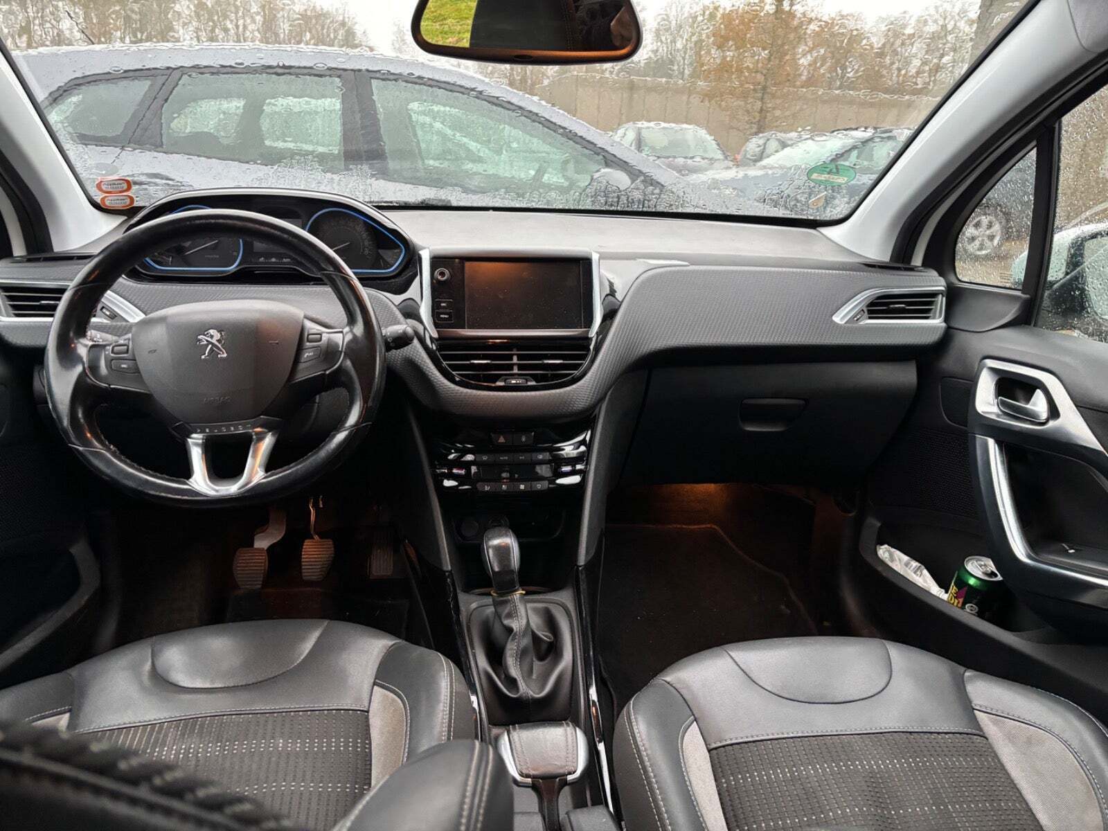 Peugeot 2008 1,6 BlueHDi 100 Allure