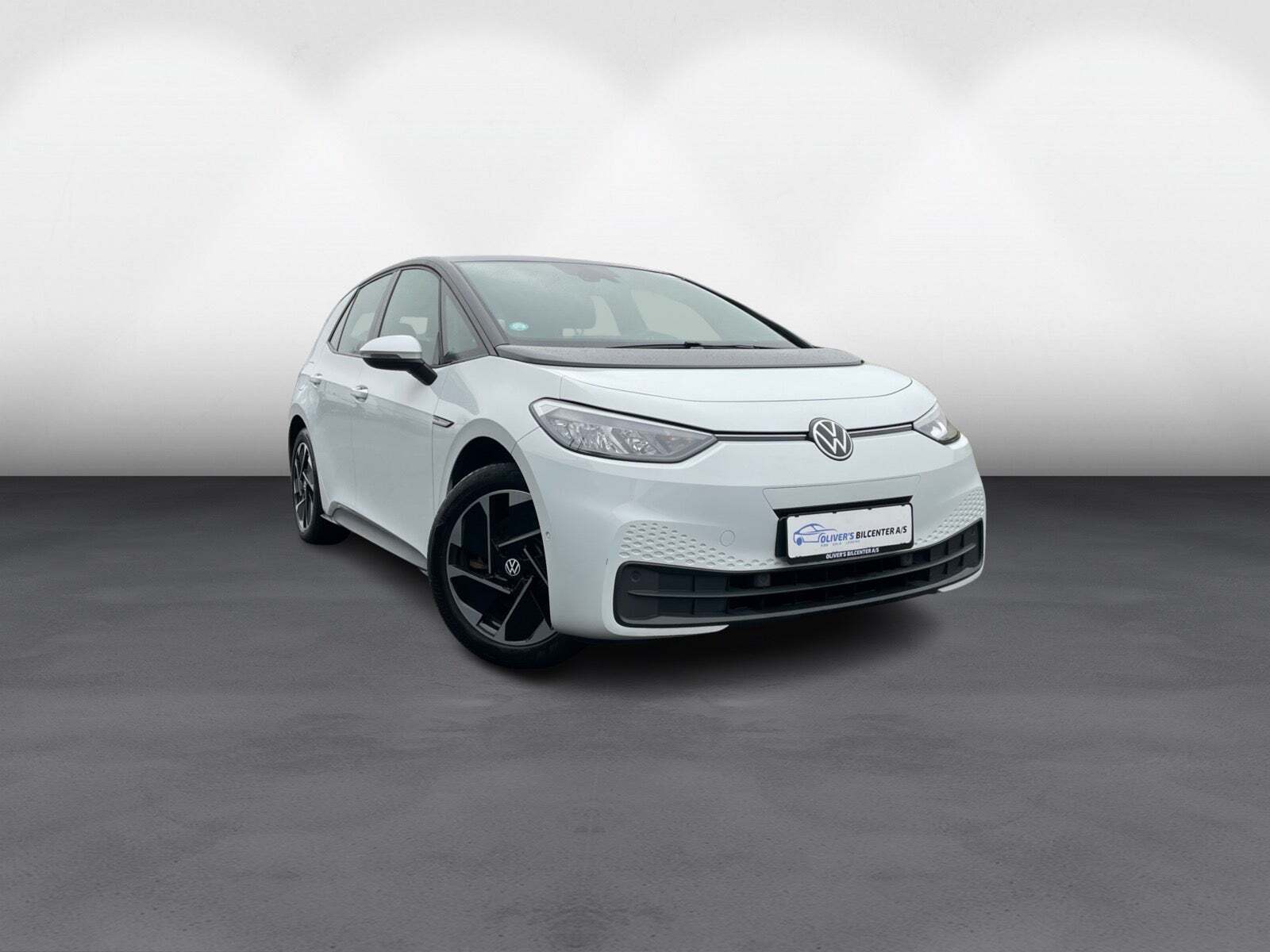 Hvid VW ID.3 fra 2022 set udefra