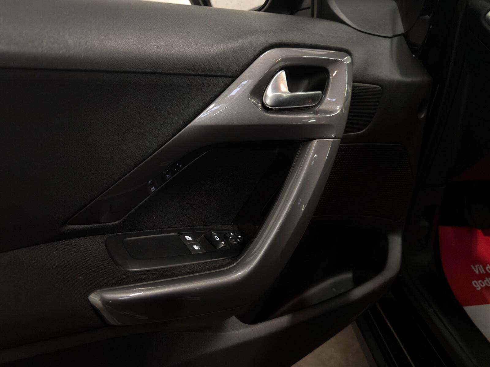 Peugeot 2008 1,2 VTi 82 Allure