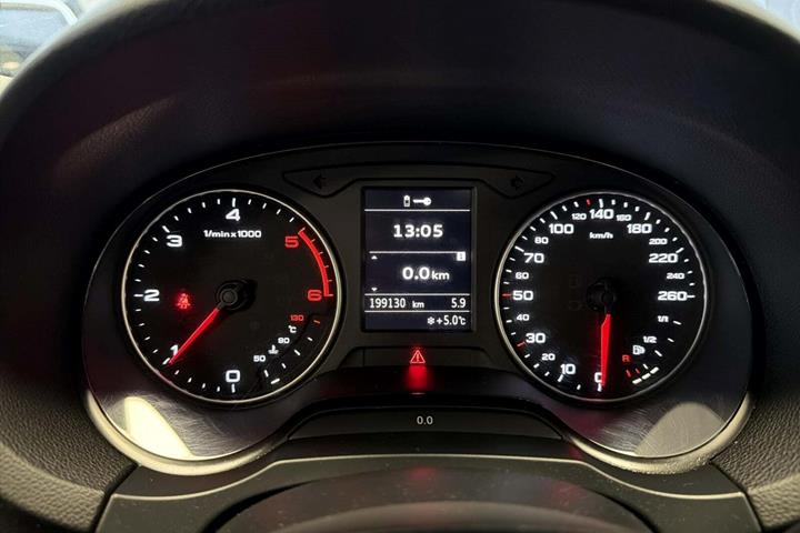 Hvid Audi A3 fra 2014