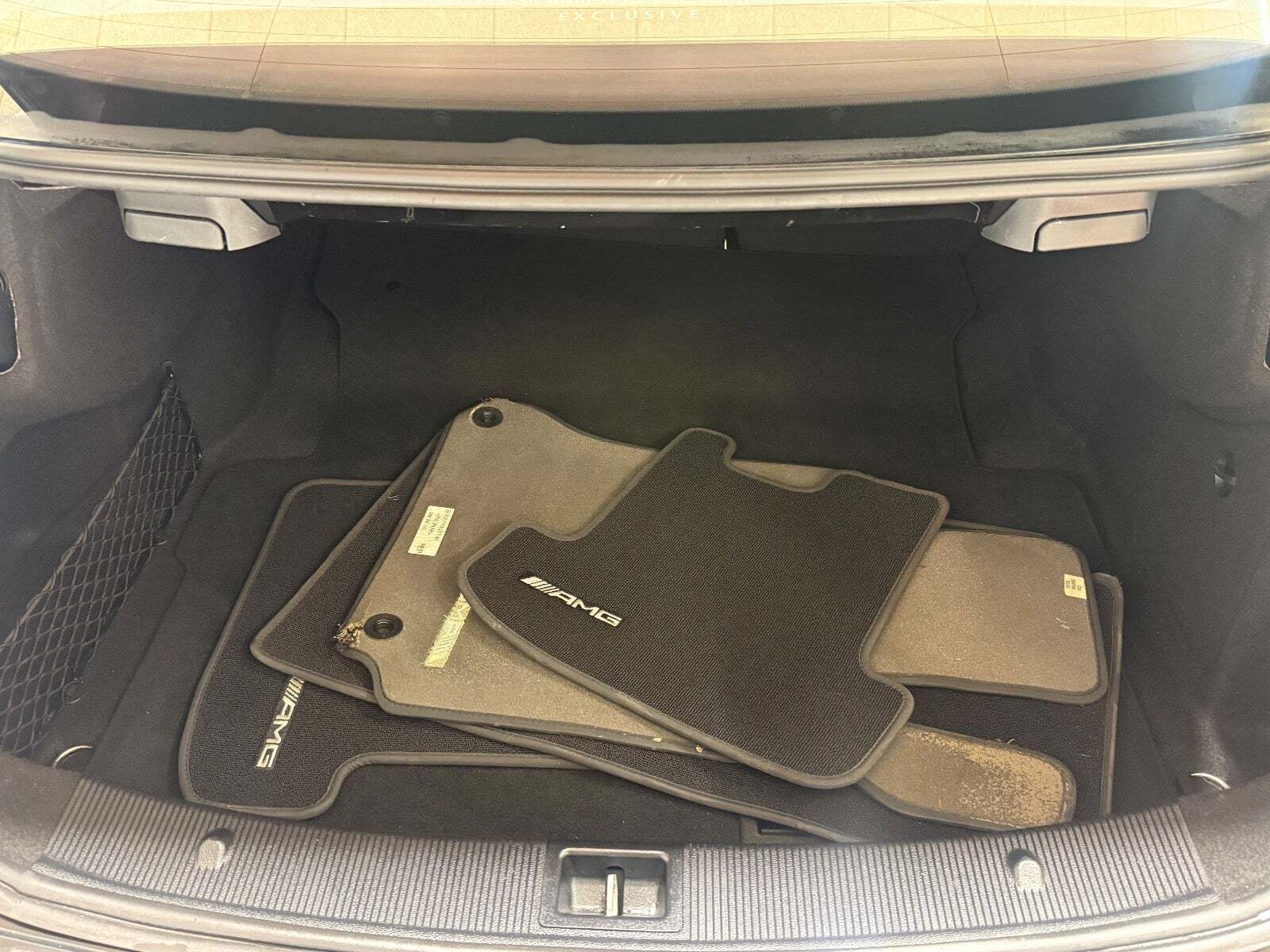 Sort Mercedes E350 fra 2009