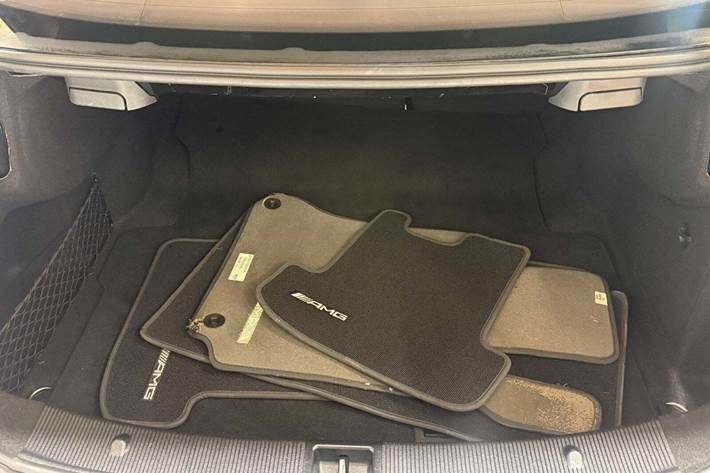 Sort Mercedes E350 fra 2009