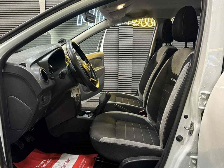 Dacia Sandero Stepway 0,9 TCe 90