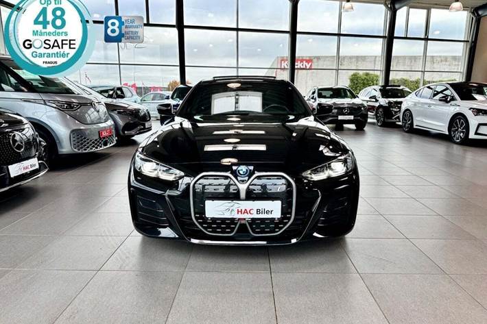 Sort BMW i4 fra 2023