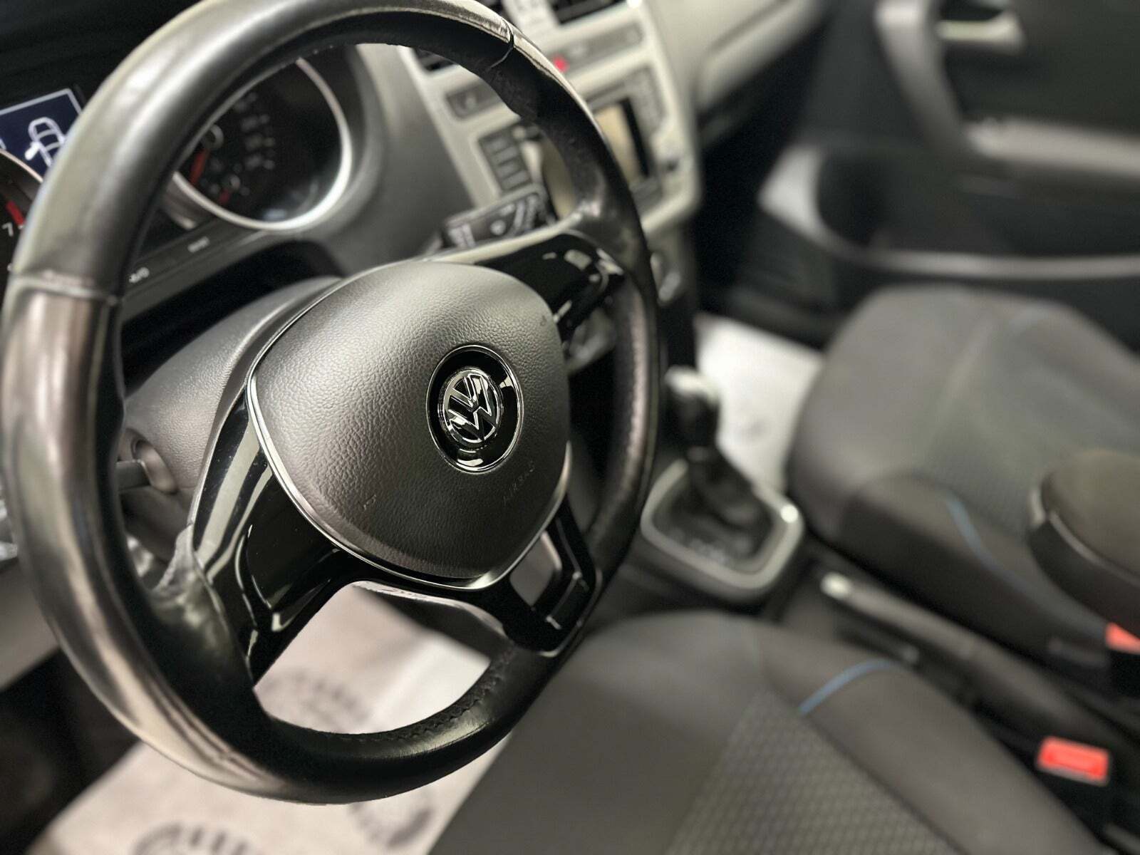 Hvid VW Polo fra 2017