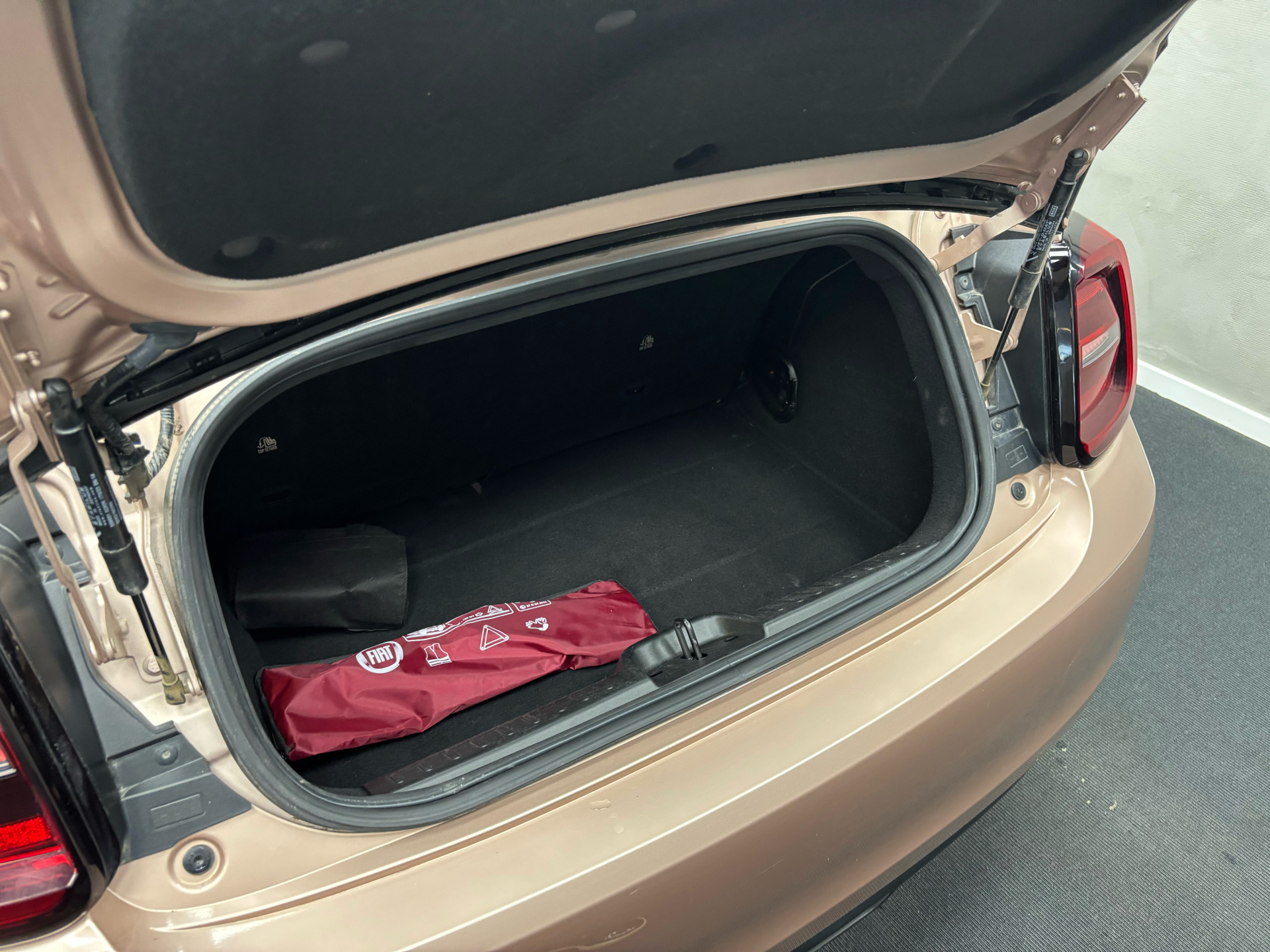 Fiat 500e EL Icon 118HK Cabr. Aut.