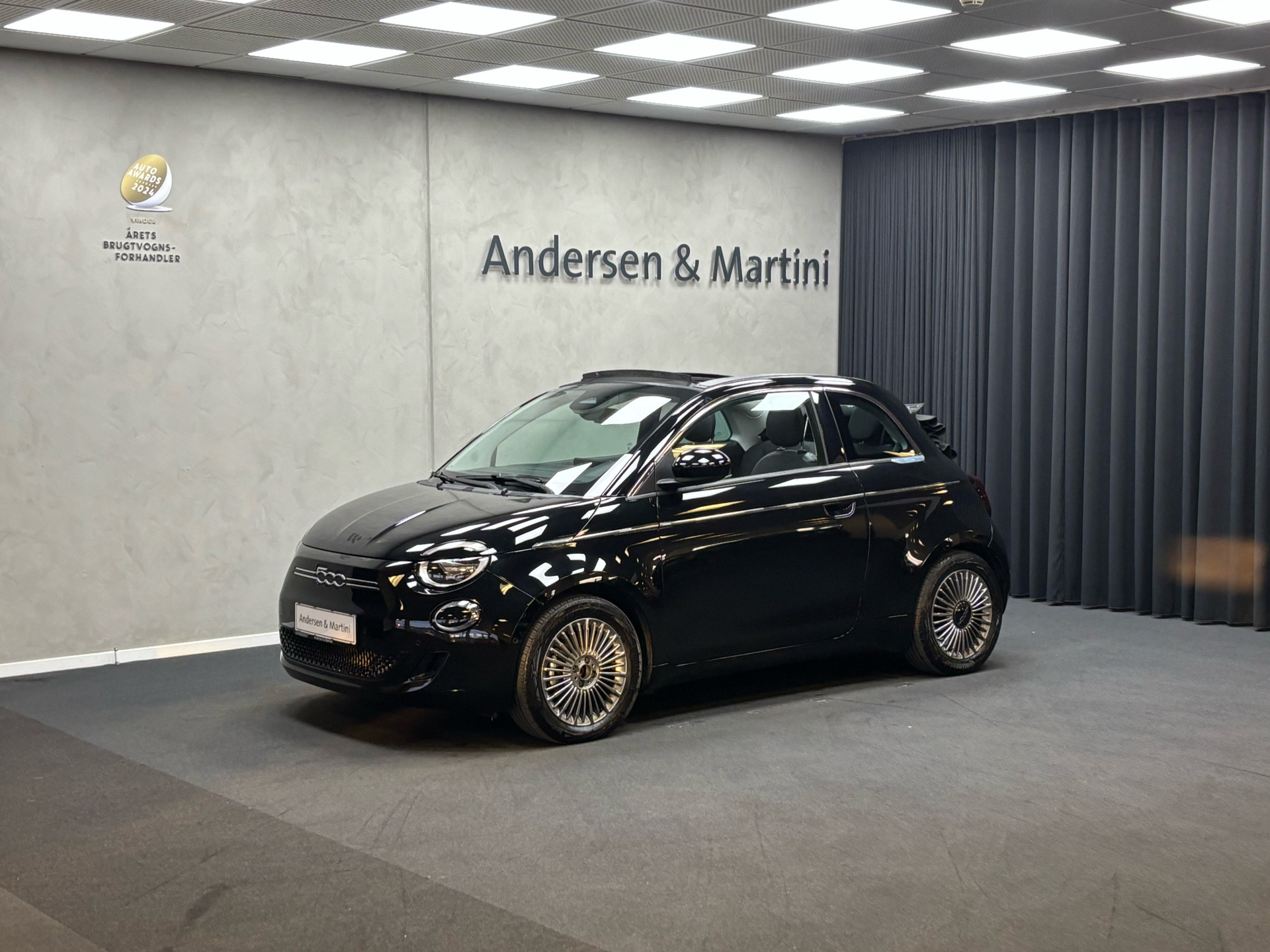 Sort Fiat 500e fra 2024