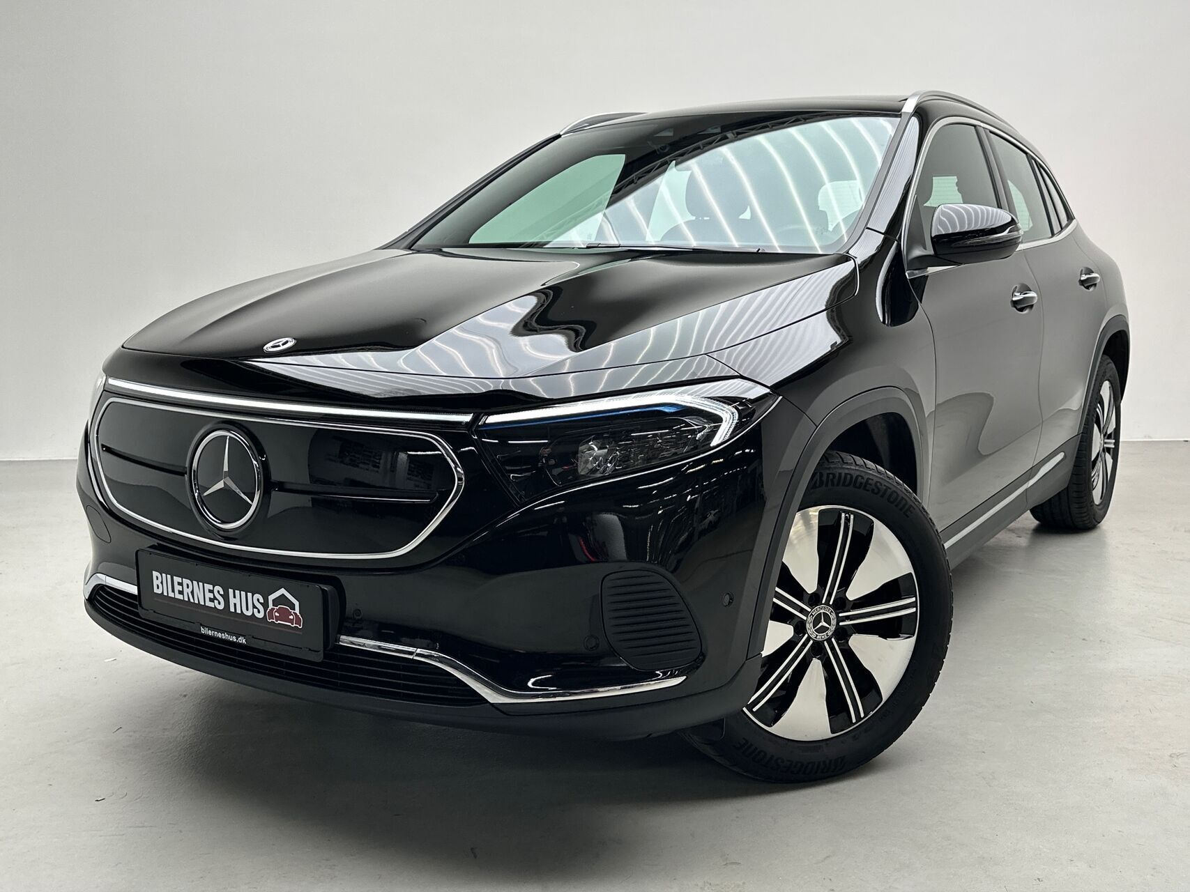 Sort Mercedes EQA 250+ fra 2023