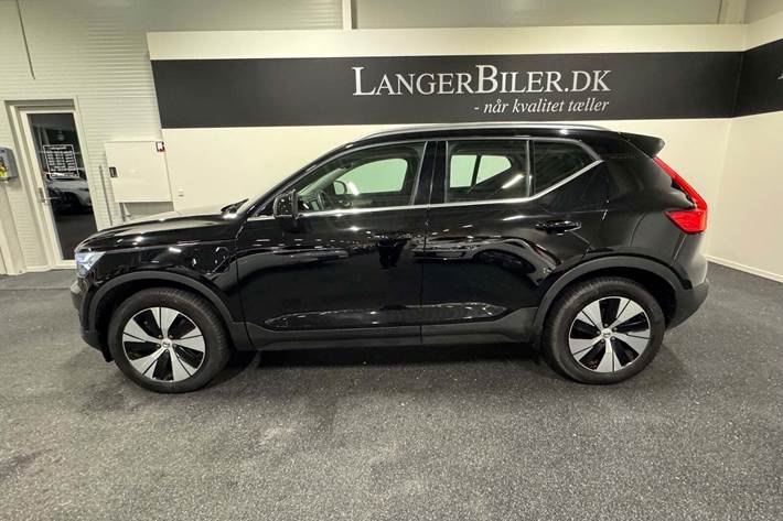 Sort Volvo XC40 fra 2021