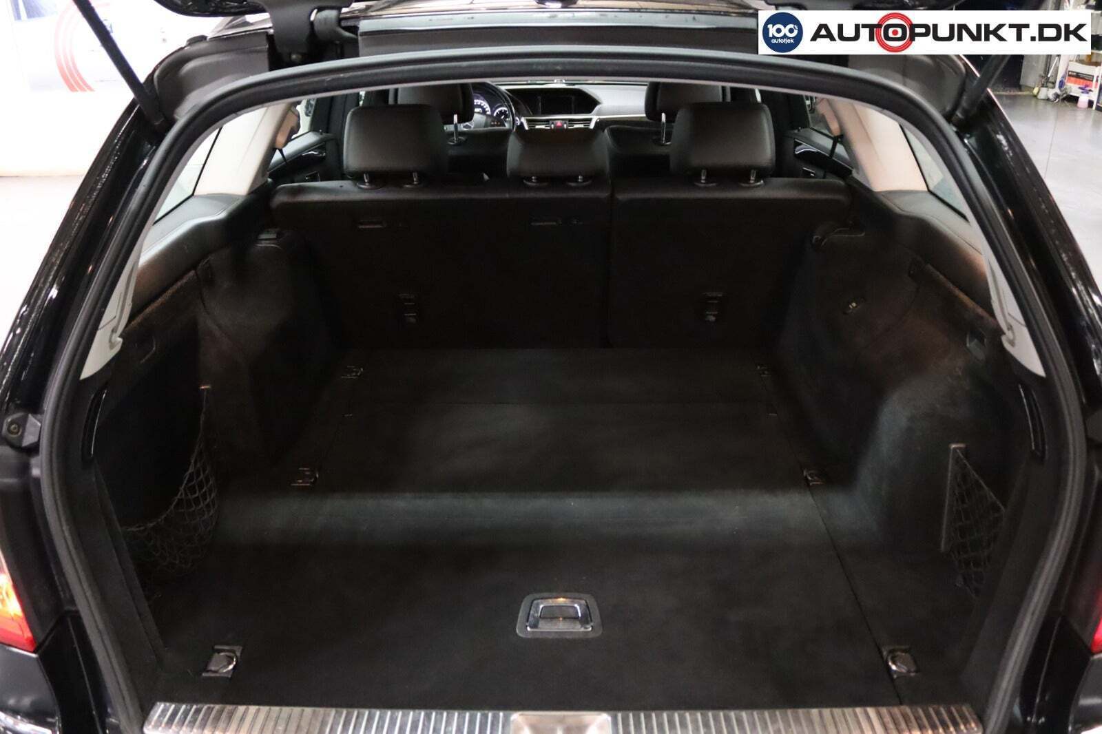 Sort Mercedes E200 fra 2011