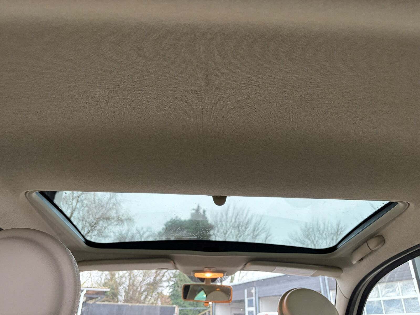 Hvid Fiat 500 fra 2008