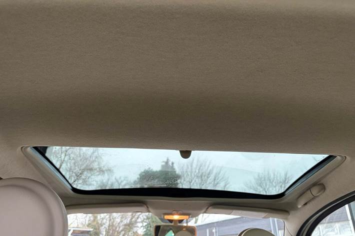 Hvid Fiat 500 fra 2008