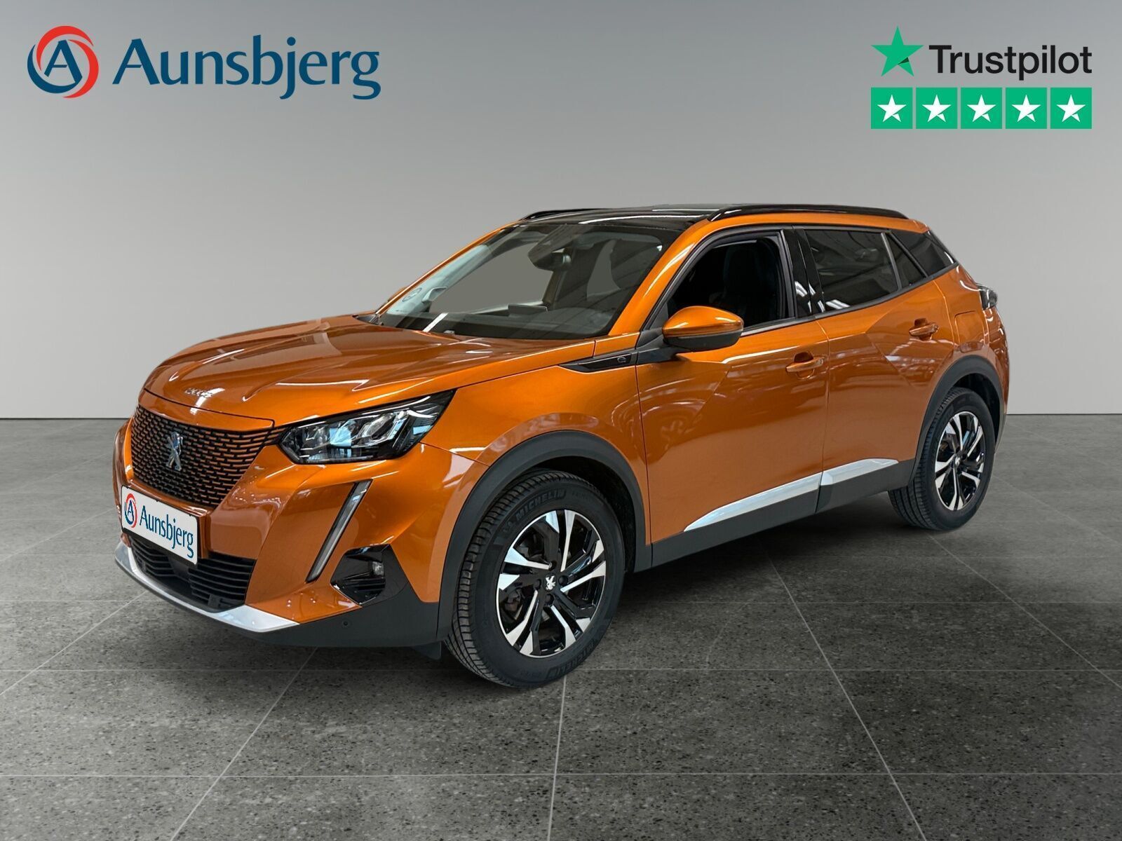 Kobber Peugeot e-2008 fra 2021 set udefra