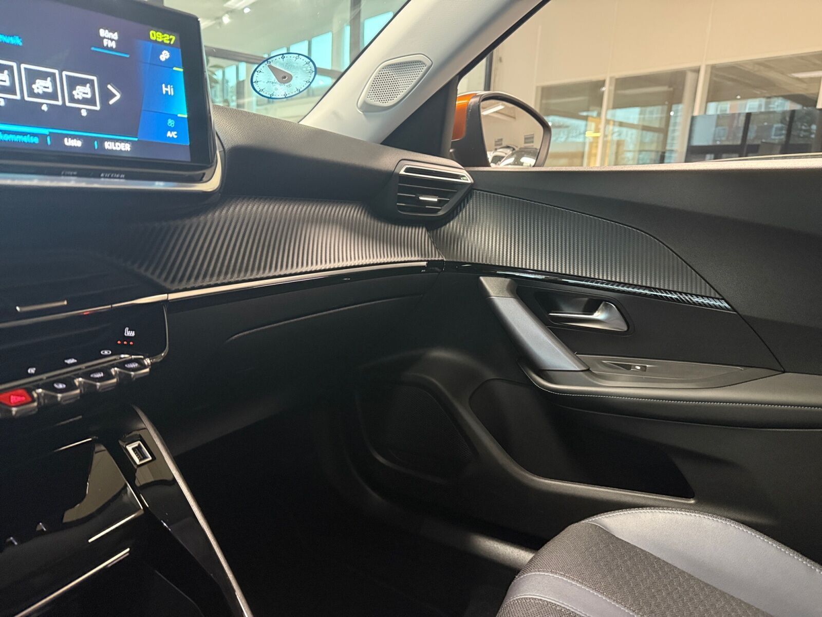 Kobber Peugeot e-2008 fra 2021