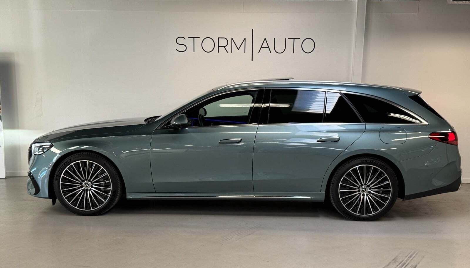 Mercedes E300 e 2,0 AMG Line stc. aut.