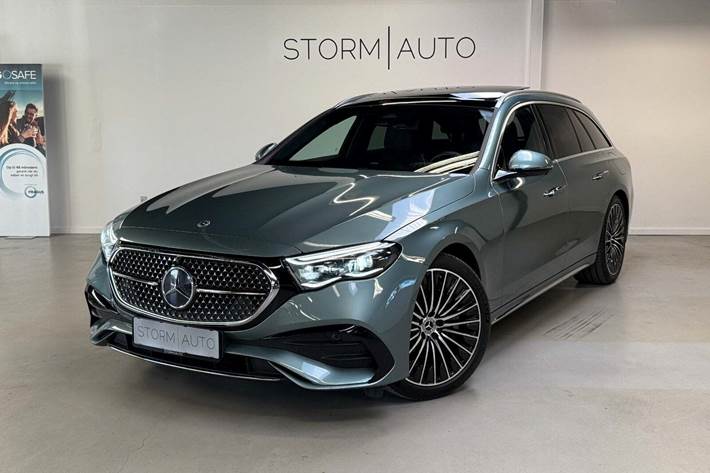 Grøn Mercedes E300 e fra 2024