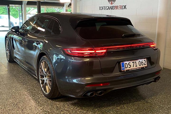 undefined Porsche Panamera GTS fra 2019