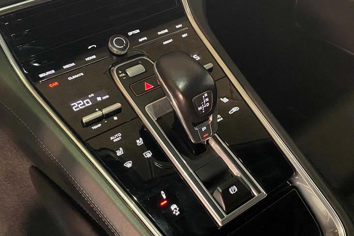 undefined Porsche Panamera GTS fra 2019