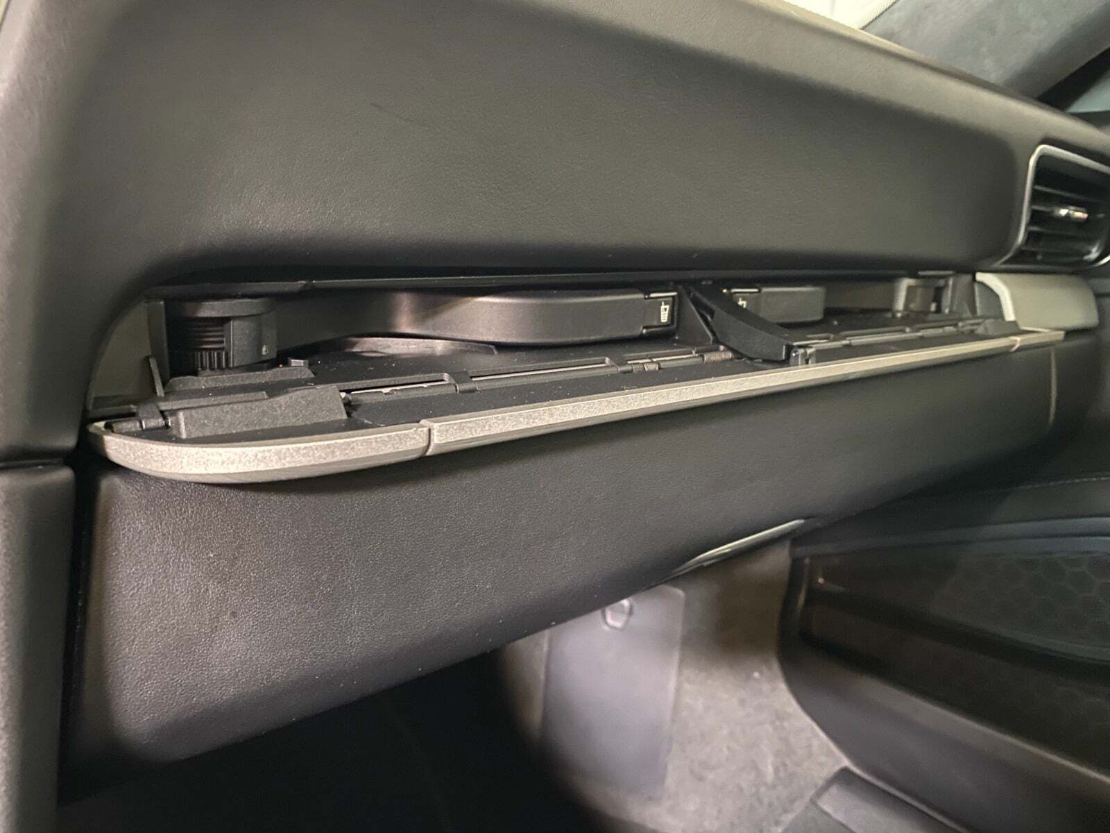 Blå Porsche 911 Turbo S fra 2017