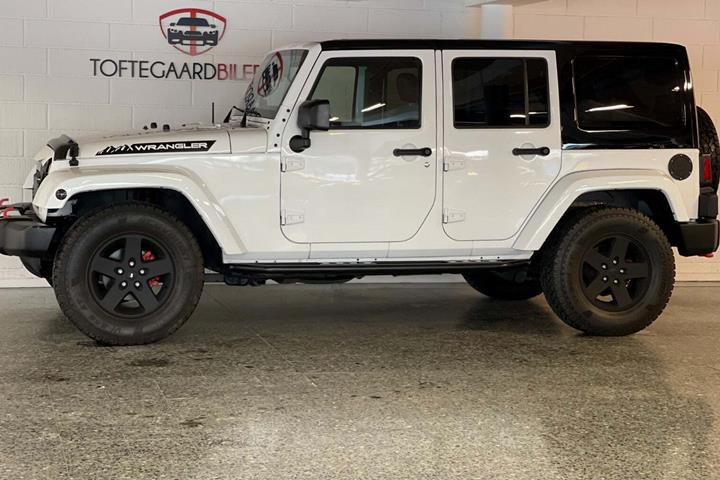 undefined Jeep Wrangler Unlimited fra 2015