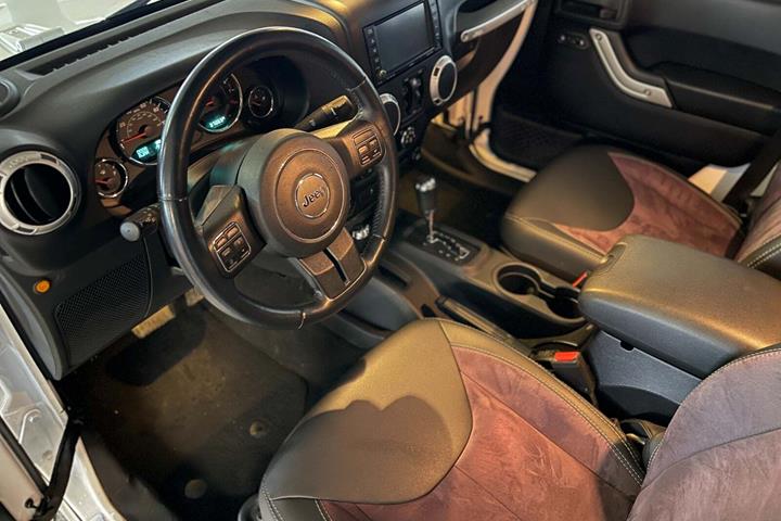 undefined Jeep Wrangler Unlimited fra 2015