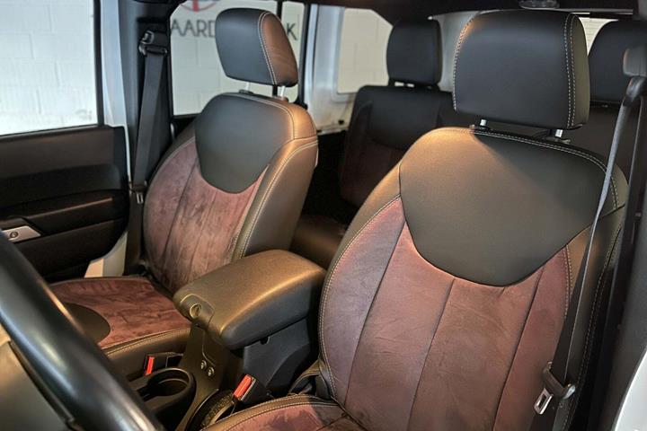 undefined Jeep Wrangler Unlimited fra 2015