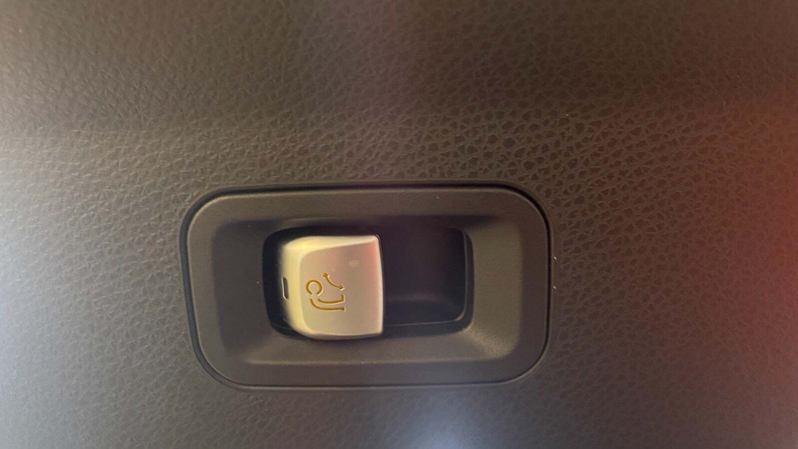 Hvid Mercedes GLC300 fra 2018