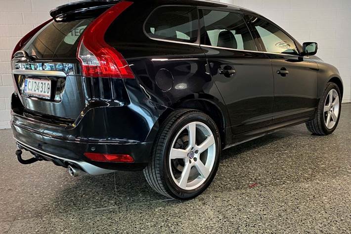 Sort Volvo XC60 fra 2014