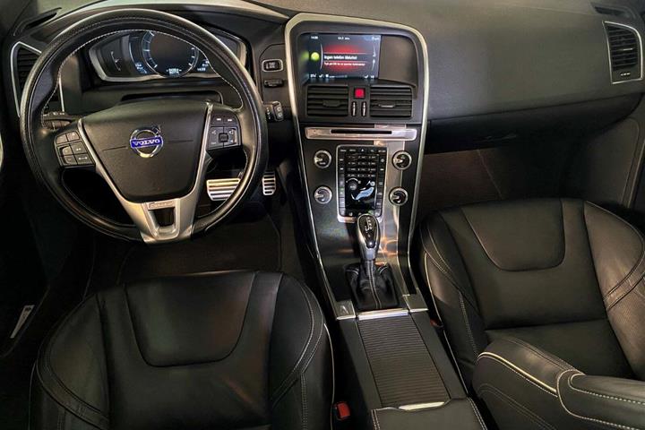 Sort Volvo XC60 fra 2014
