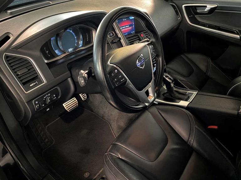 Volvo XC60 2,0 D4 181 R-Design aut.