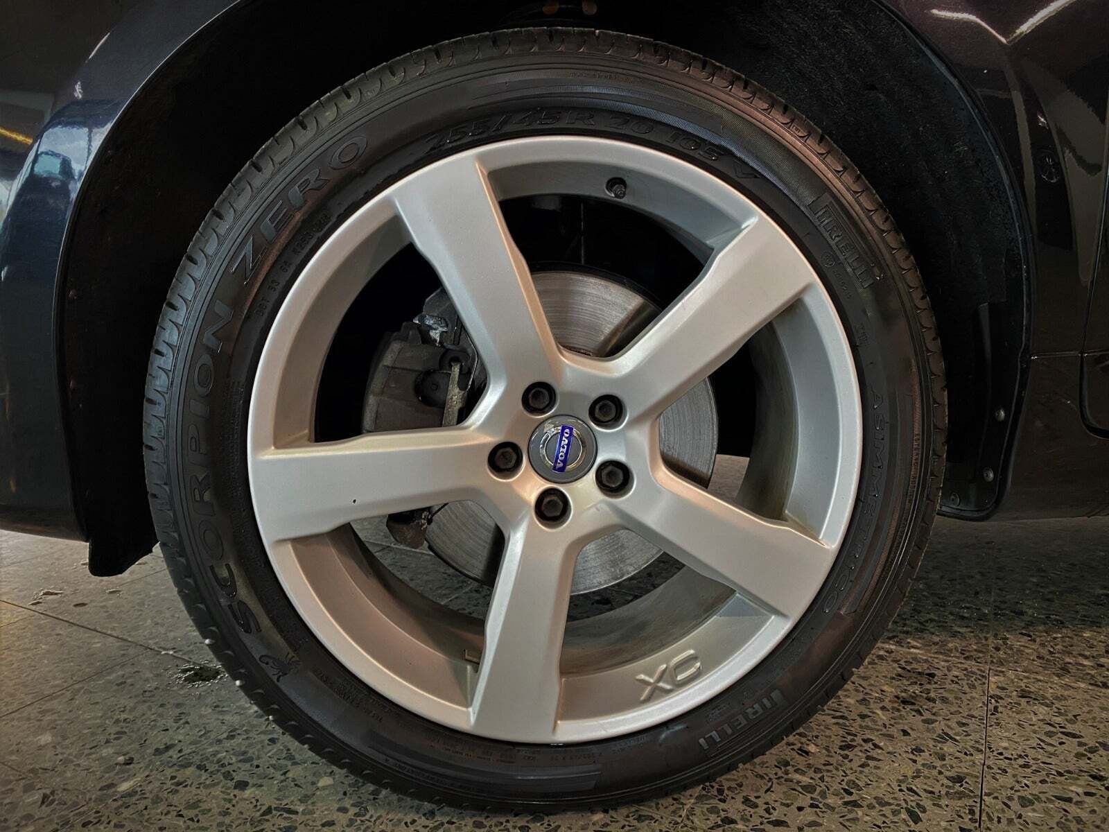 Sort Volvo XC60 fra 2014